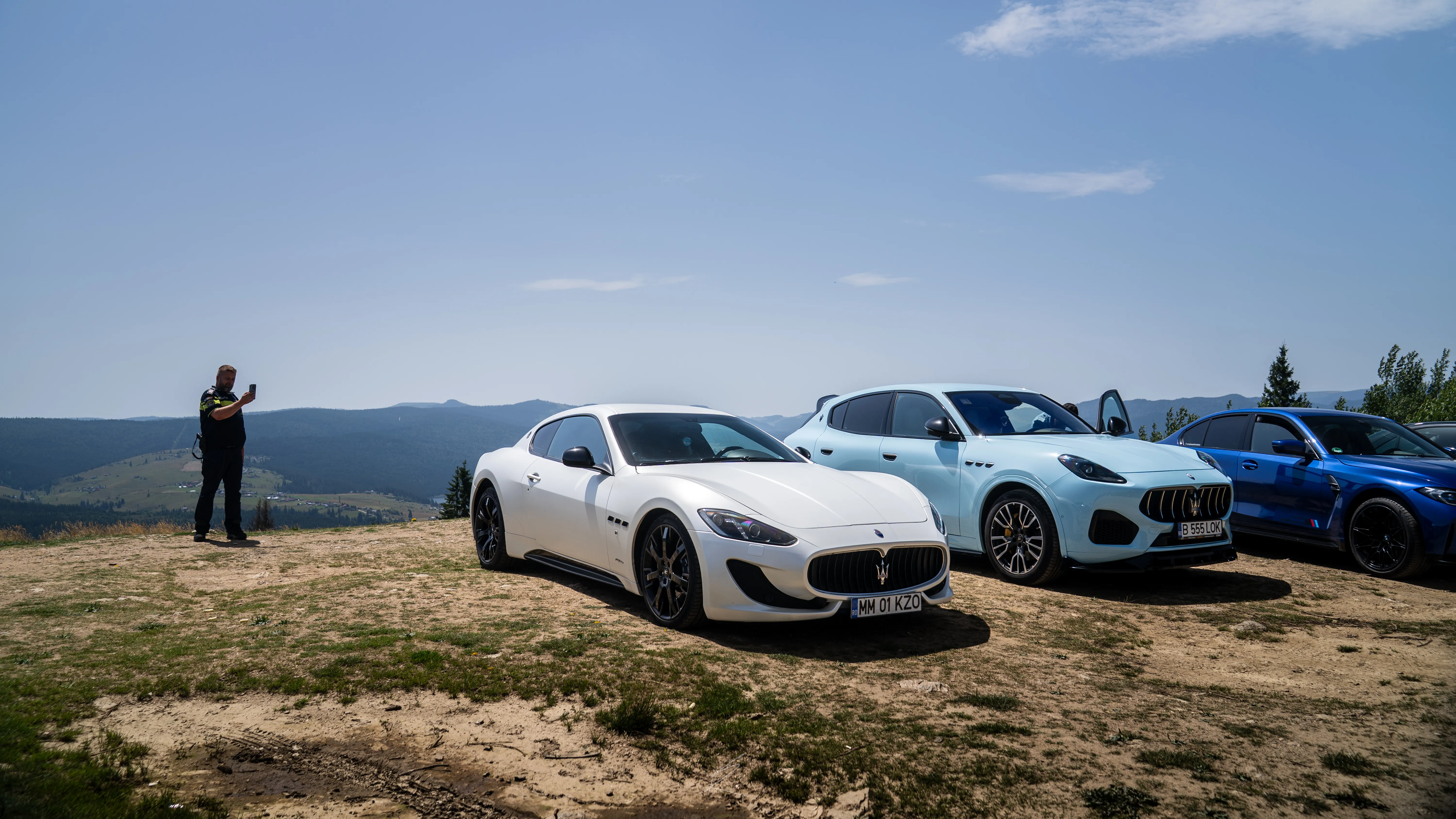 Ferrari Alb, Masserati Albastru - Editia 1 Alpine