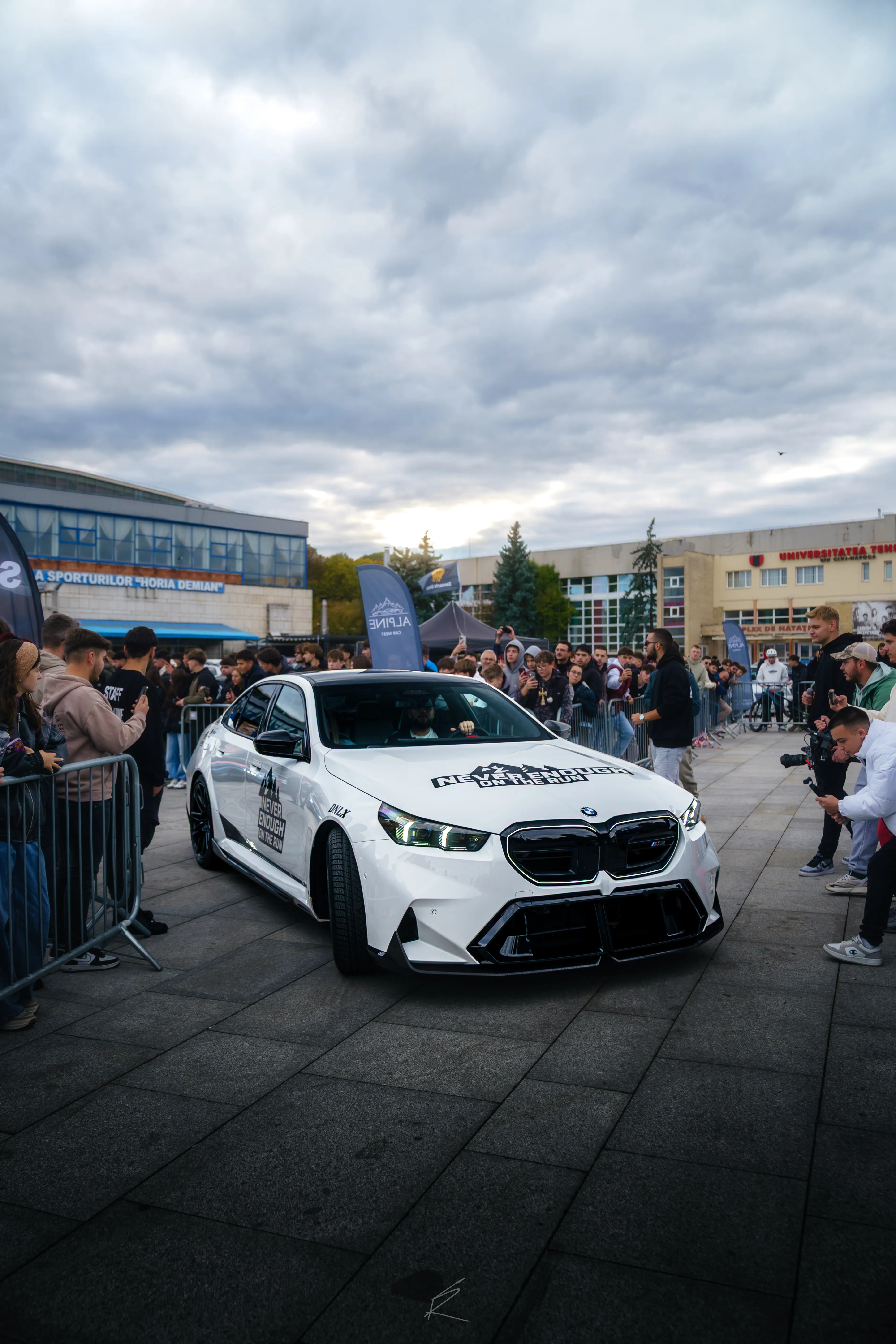 BMW M5 Alb - Editia 2 Alpine