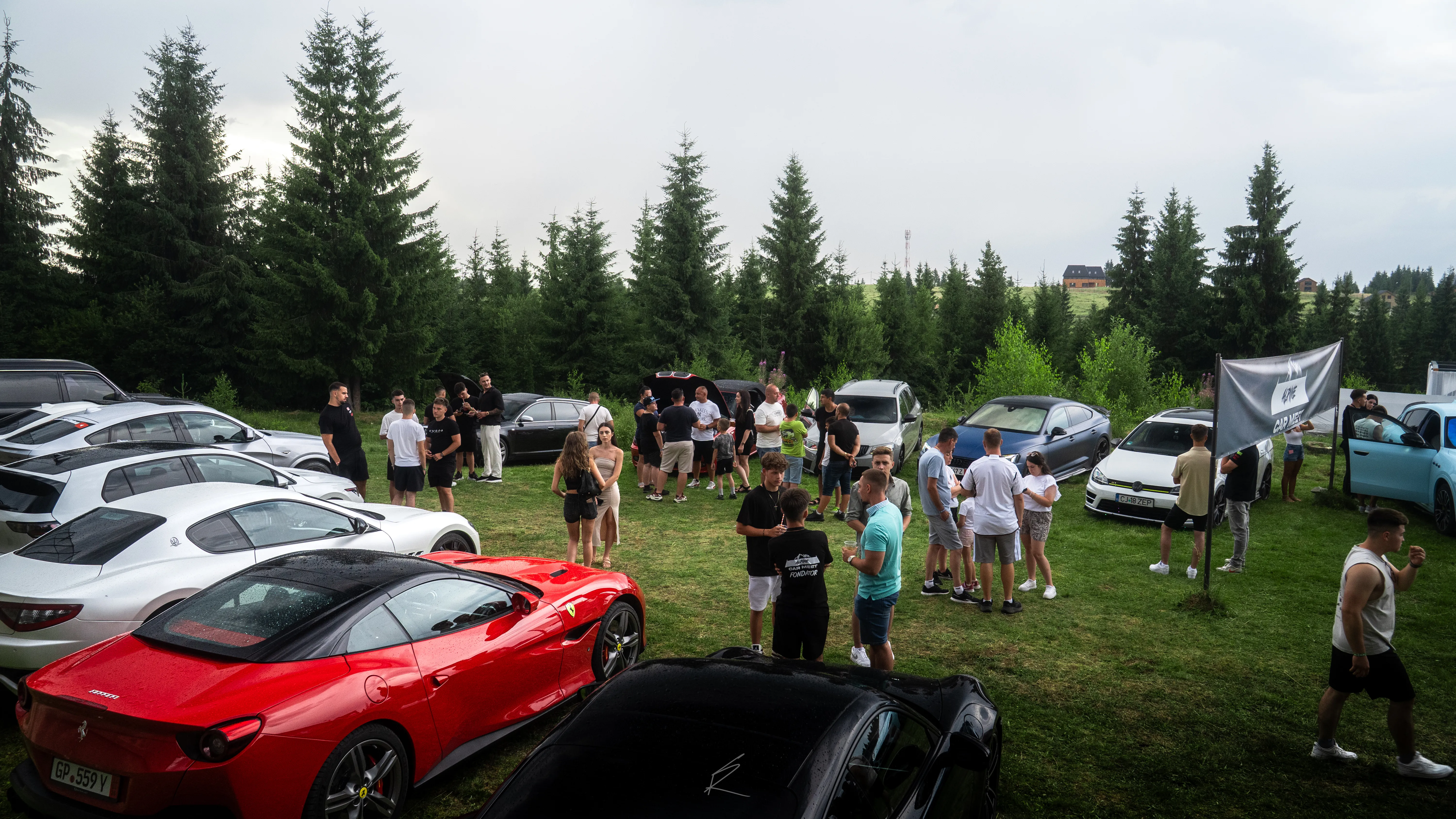BMW M5, Porche911 verzi la eveniment